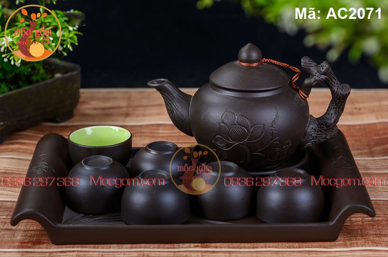 Ấm chén gốm sứ khắc sen men đen khay chữ nhật to mã AC2071 – Ảnh 2
