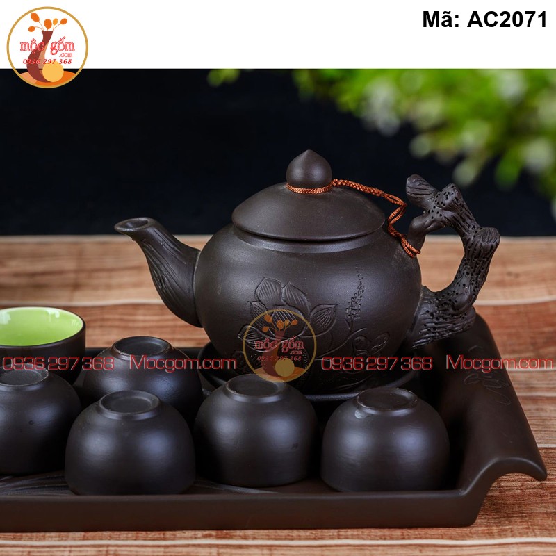 Ấm chén gốm sứ khắc sen men đen khay chữ nhật to mã AC2071