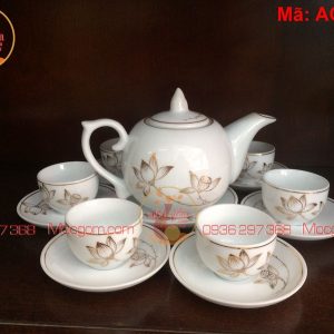 Bộ ấm chén uống trà Bát Tràng vẽ vàng cảnh sen mã AC1013